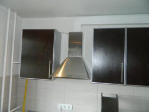 Установка вытяжки на кухне в Волгограде